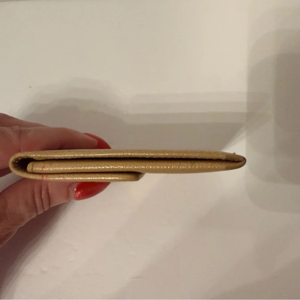 CHANEL COIN CASE WALLET TAN CALFSKIN LEATHER GOLD TONE COCO SNAP AUTHENTIC CARD - Picture 12 of 15